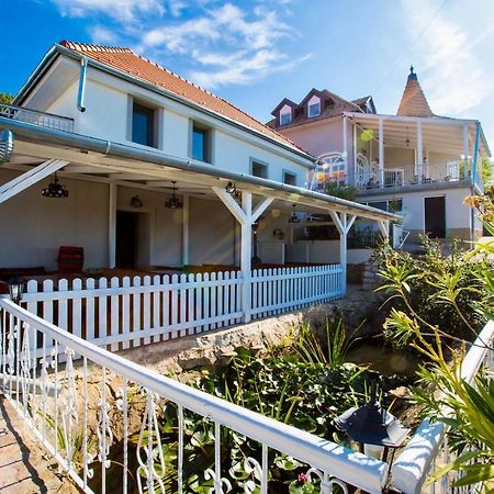 Fogado A Ket Toelgyfahoz Bed & Breakfast Sümeg Exterior foto